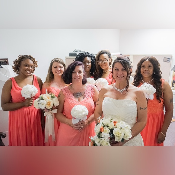 Meet your Posher, Laurie - Picture 1 of 1